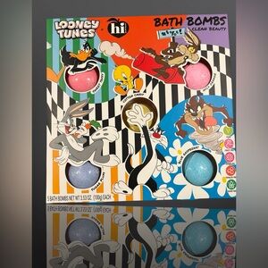 Warner Bros. Looney Tunes Bath Bombs - Red, Blue, Yellow